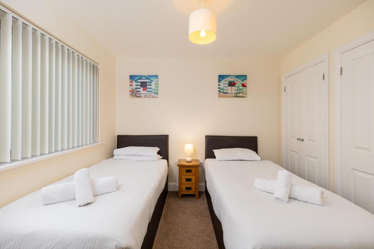 West Beach - Holiday Apartments Westward Ho!  Exteriör bild