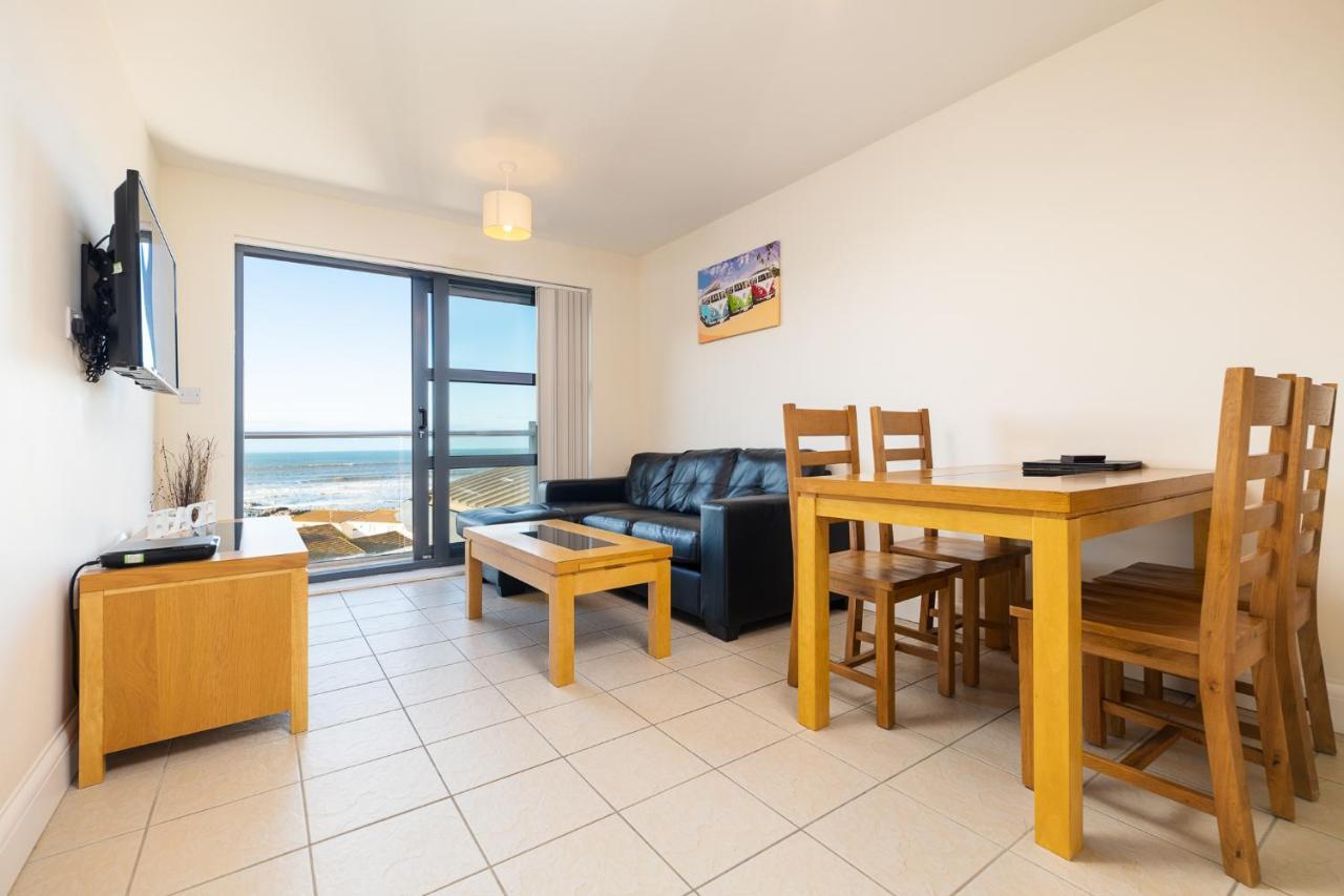 West Beach - Holiday Apartments Westward Ho!  Exteriör bild